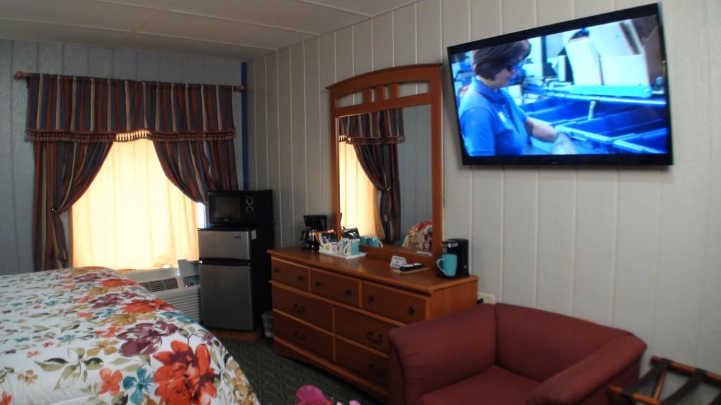 Motel 72 Grayling Buitenkant foto